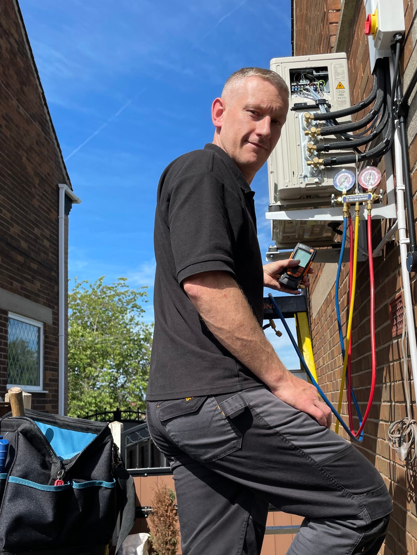 Local Leeds aircon engineer